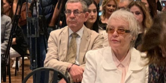 Fatos Nano i marrosur pas saj që 24 vjeç  por Xhoana e ndau Ja si dukej Rexhina Nano e re